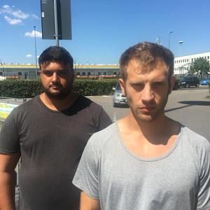 Meet your Posher, Dario